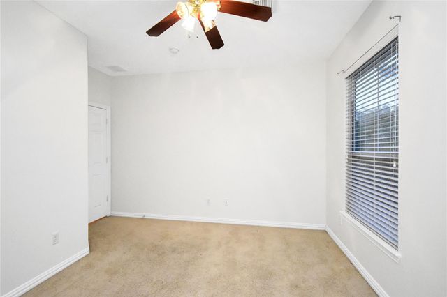 10 E Artist Grove Circle, The Woodlands, TX 77382