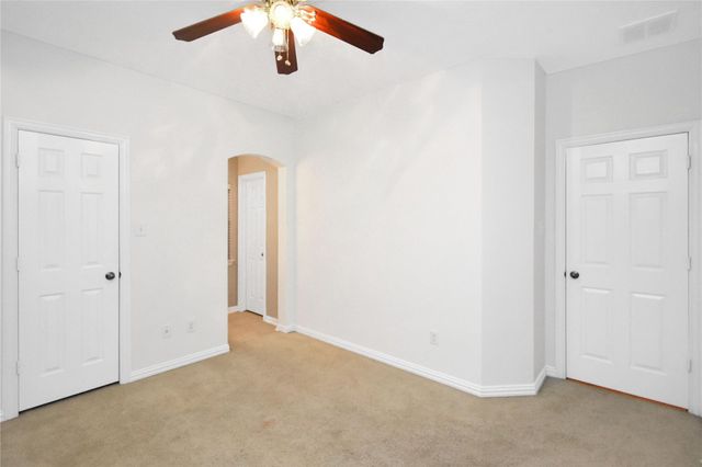 10 E Artist Grove Circle, The Woodlands, TX 77382