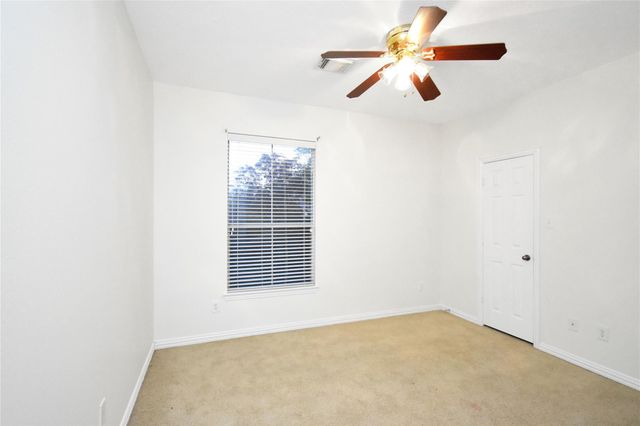 10 E Artist Grove Circle, The Woodlands, TX 77382