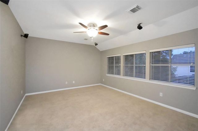 10 E Artist Grove Circle, The Woodlands, TX 77382