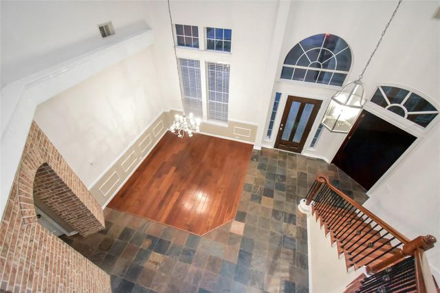 10 E Artist Grove Circle, The Woodlands, TX 77382