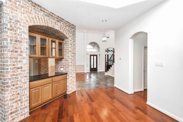 10 E Artist Grove Circle, The Woodlands, TX 77382