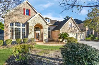 10 E Artist Grove Circle, The Woodlands, TX 77382