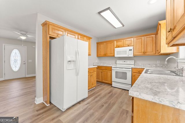 137 Sherrell Drive, Cleveland, GA 30528