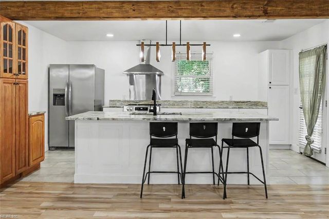 815 Pine Harbor DR, Norfolk, VA 23502