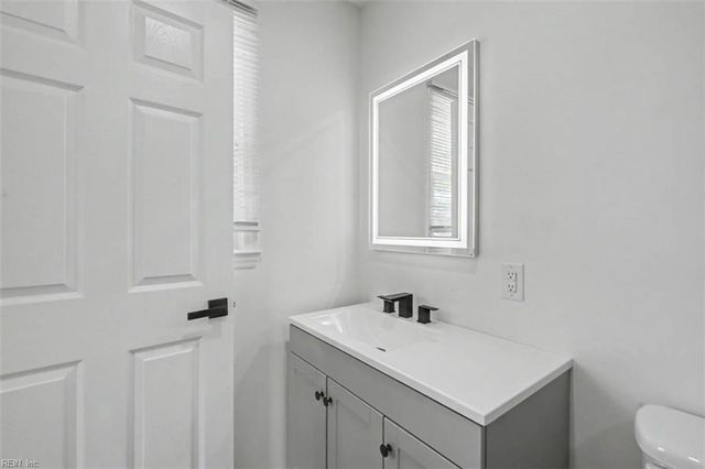 815 Pine Harbor DR, Norfolk, VA 23502