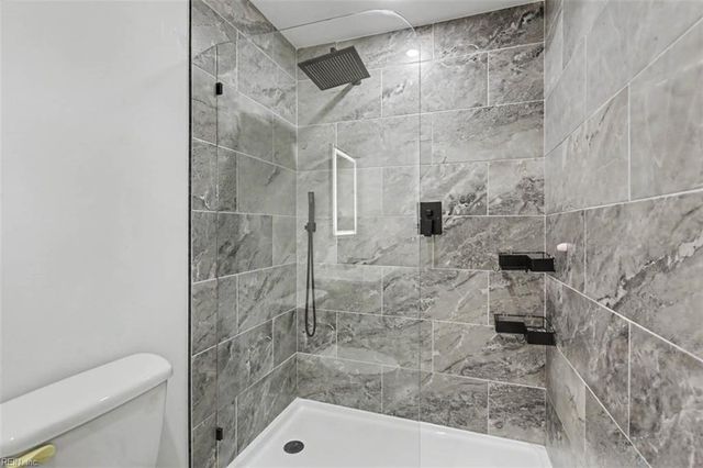 815 Pine Harbor DR, Norfolk, VA 23502