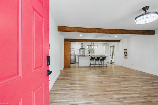815 Pine Harbor DR, Norfolk, VA 23502