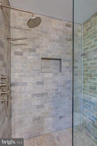 1022 ORONOCO, Alexandria, VA 22314