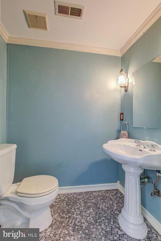 1022 ORONOCO, Alexandria, VA 22314