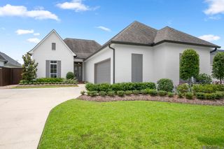 38185 Meadow Rue Dr, Prairieville, LA 70769