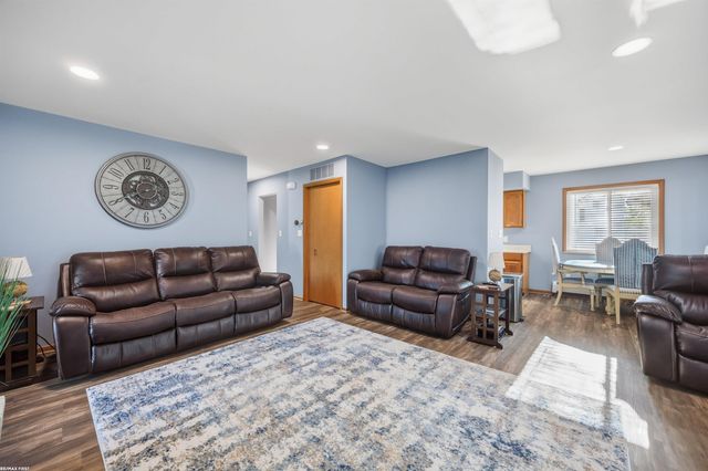 2037 W Park Drive, Algonac, MI 48001