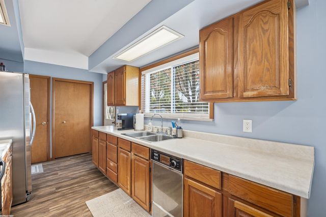 2037 W Park Drive, Algonac, MI 48001