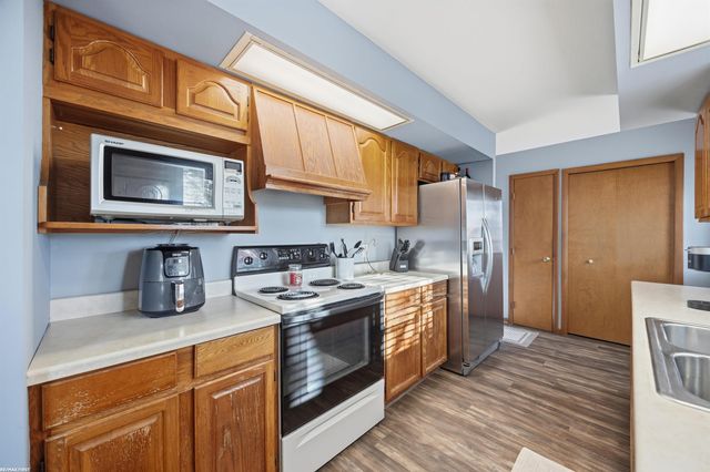 2037 W Park Drive, Algonac, MI 48001