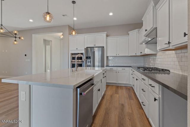 2221 Paint Horse Drive, Reno, NV 89521