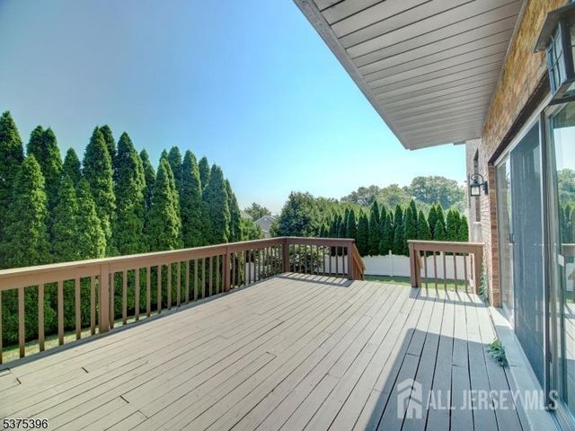18 Jani Court, Clifton, NJ 07013