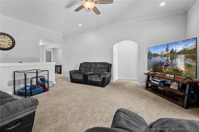 5609 Buckthorne Drive, Jeffersonville, IN 47130