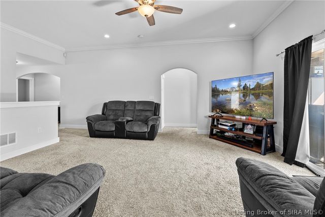 5609 Buckthorne Drive, Jeffersonville, IN 47130