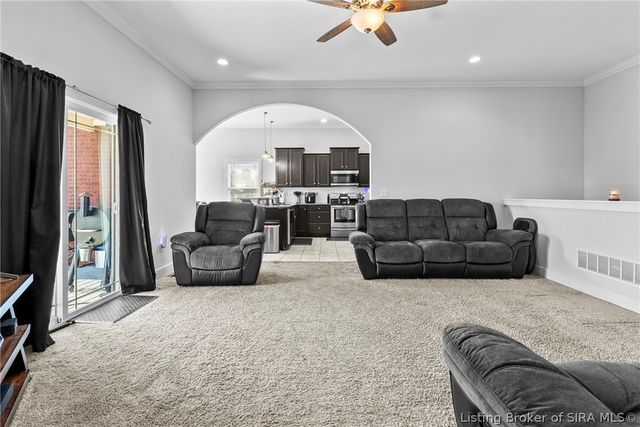 5609 Buckthorne Drive, Jeffersonville, IN 47130