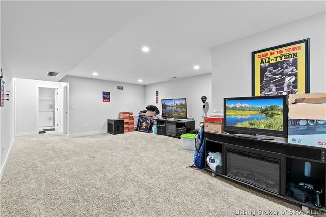 5609 Buckthorne Drive, Jeffersonville, IN 47130