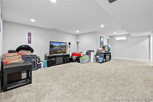 5609 Buckthorne Drive, Jeffersonville, IN 47130