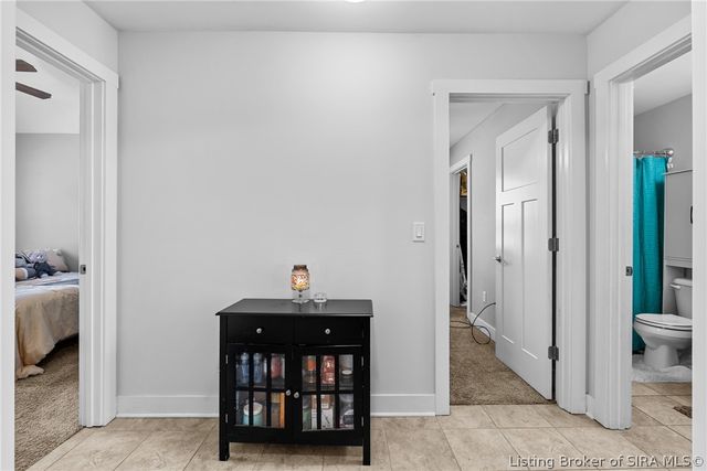 5609 Buckthorne Drive, Jeffersonville, IN 47130