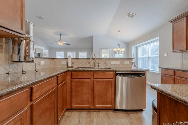 8923 Black Forest, Helotes, TX 78023