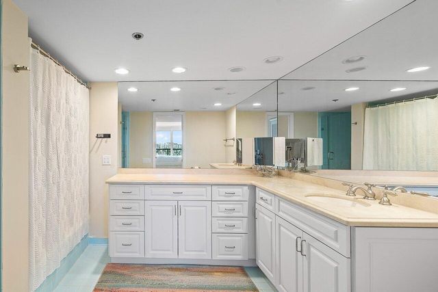 250 S Ocean Boulevard 10c, Boca Raton, FL 33432