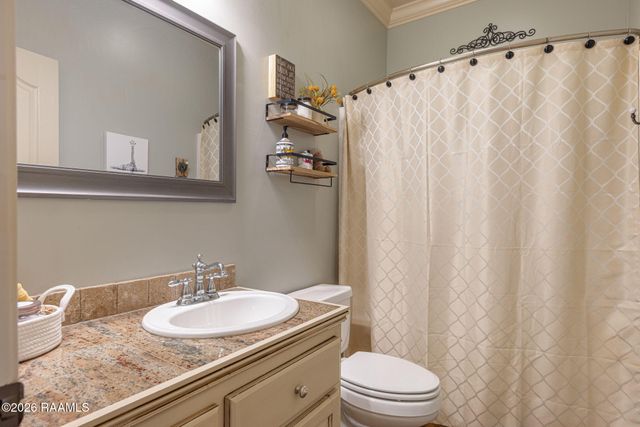 201 Dustin Circle, Broussard, LA 70518