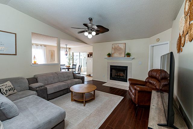 46 Stowe Road, Mary Esther, FL 32569