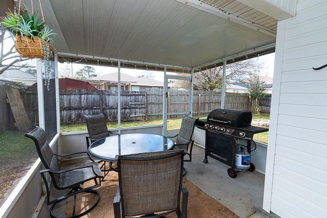 46 Stowe Road, Mary Esther, FL 32569