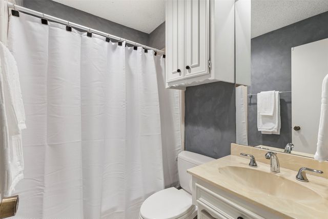 6432 Barkwood Lane, Dallas, TX 75248