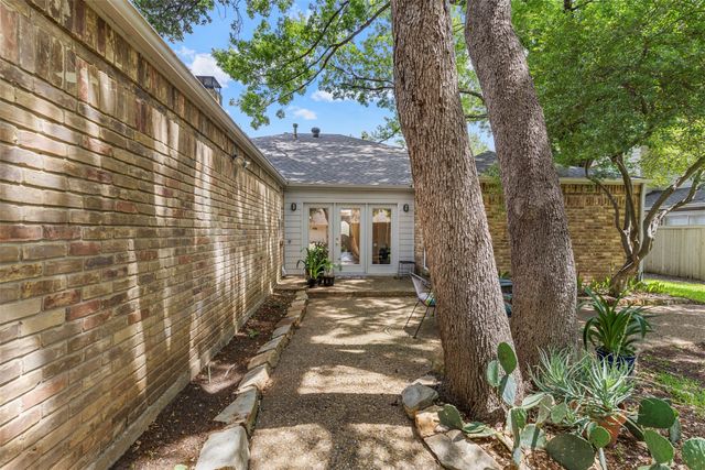 6432 Barkwood Lane, Dallas, TX 75248