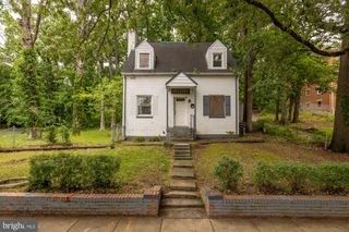 212 36TH ST SE, Washington, DC 20019