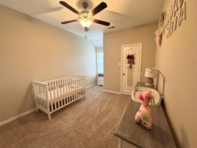 718 S Chamfer Way, Crosby, TX 77532