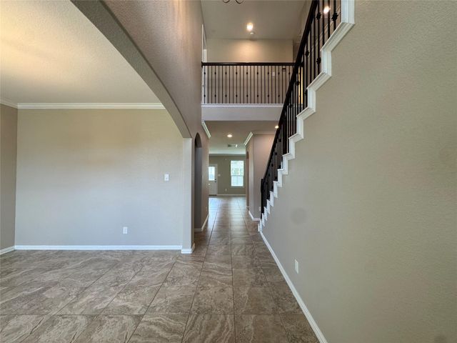 718 S Chamfer Way, Crosby, TX 77532