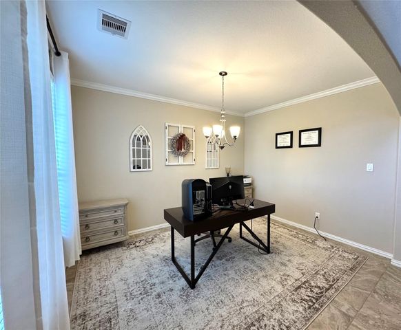 718 S Chamfer Way, Crosby, TX 77532