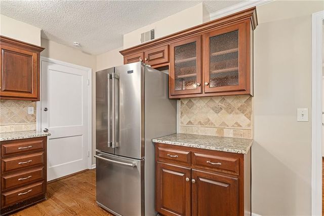 11102 W 69TH Terrace, Shawnee, KS 66203