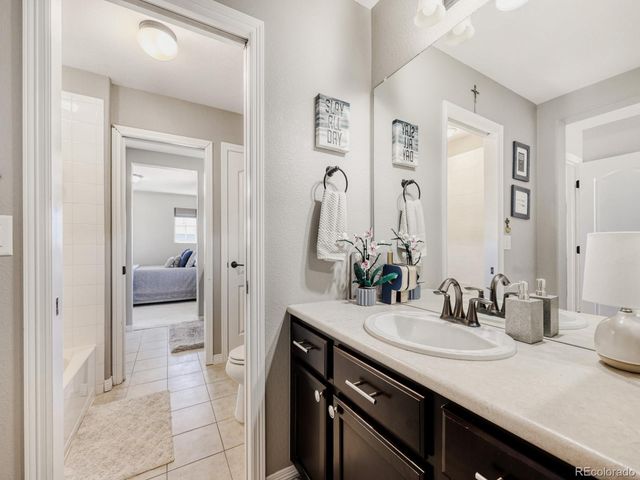 2964 Whitewing Way, Castle Rock, CO 80108