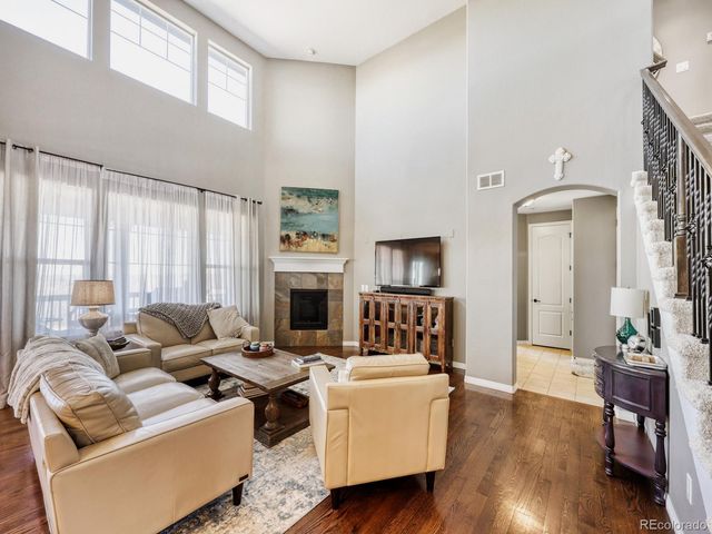 2964 Whitewing Way, Castle Rock, CO 80108