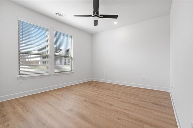 6806 SW Basswood Avenue, Bentonville, AR 72713