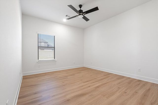 6806 SW Basswood Avenue, Bentonville, AR 72713