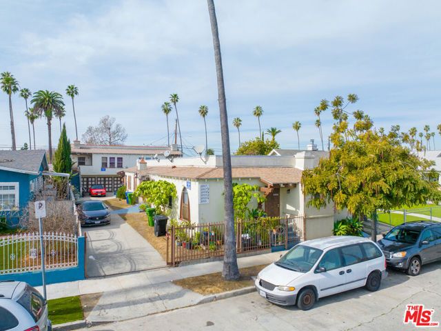3955 2nd Avenue, Los Angeles, CA 90008