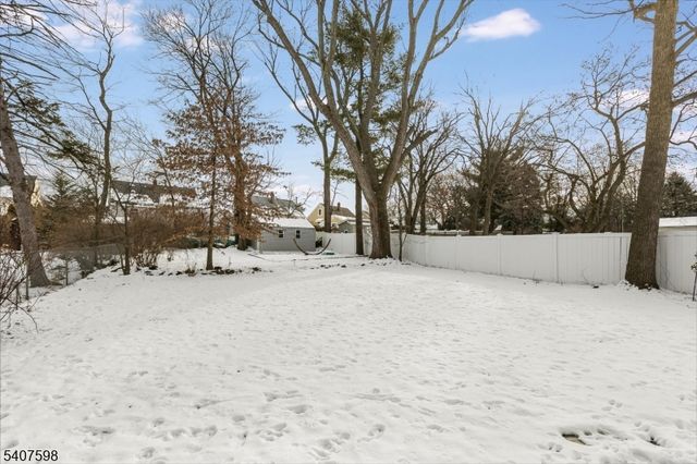171 Sadler Rd, Bloomfield Twp., NJ 07003