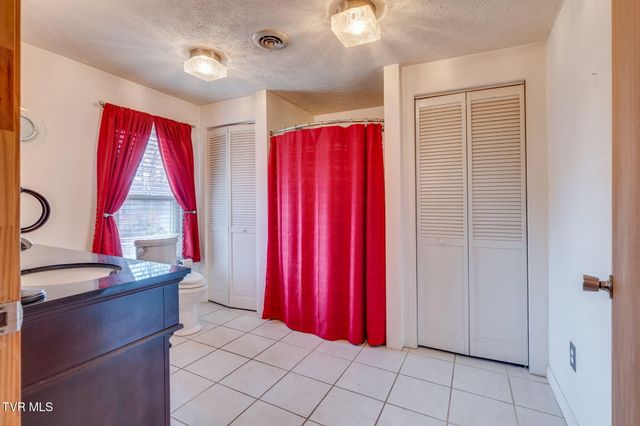 4833 Mabe Stanleytown Rd., Duffield, VA 24244