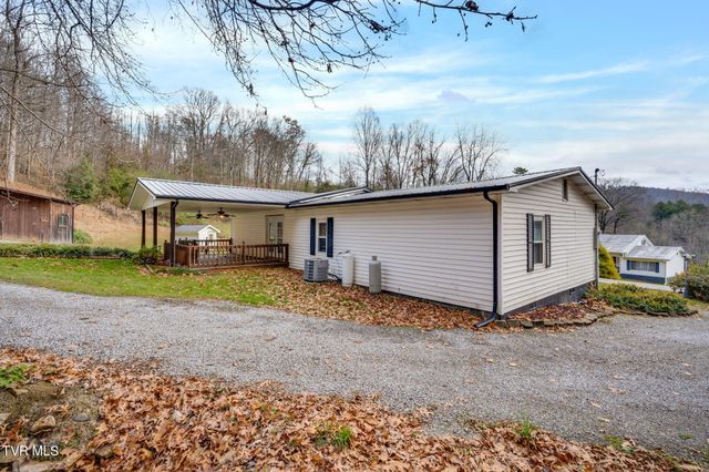4833 Mabe Stanleytown Rd., Duffield, VA 24244