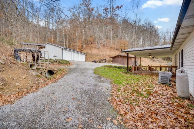 4833 Mabe Stanleytown Rd., Duffield, VA 24244