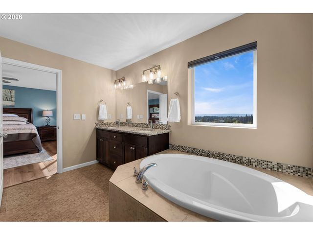 15700 Ne 23RD Ave, Vancouver, WA 98686