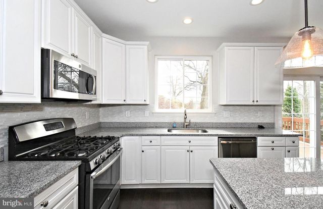 1680 HICKORY LN, Langhorne, PA 19047