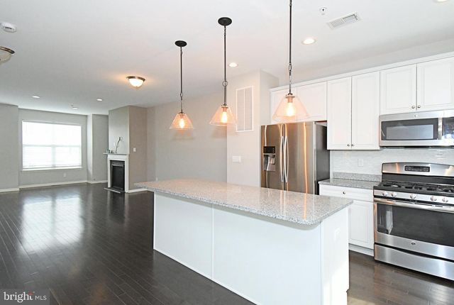 1680 HICKORY LN, Langhorne, PA 19047